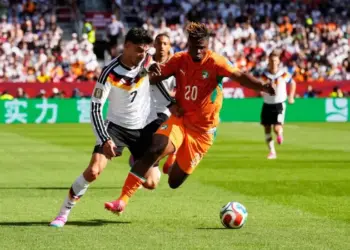 Alemania sufre, pero logra imponerse 2-1 en cerrado duelo a Costa de Marfil