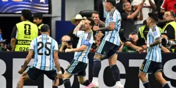 Con doblete de Messi, Argentina gana a Austria y está en 16vos del Mundial 
