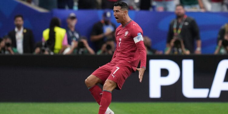Despierta Cristiano Ronaldo con doblete y “revive” Portugal goleando 5-0 a Uzbekistán