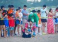 Disfrutan liberación de crías de tortuga lora en Playa Miramar de Madero