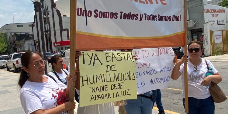 Paro escolar afecta a más de mil alumnos