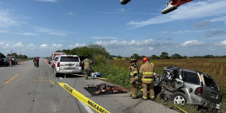 Cuatro muertos en choque frontal de camionetas en la carretera Victoria-Matamoros