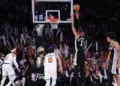 Spurs de San Antonio ganan 115-111 a Knicks en Nueva York; respiran al colocarse1-2
