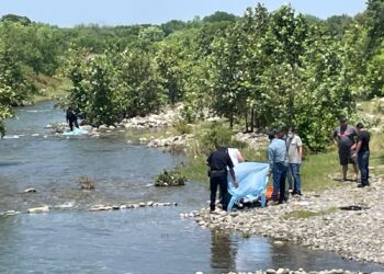 Paseo termina en tragedia, familia muere ahogada
