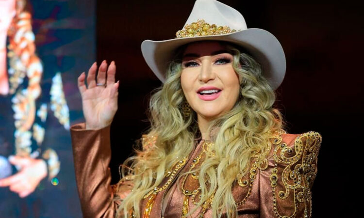 Alicia Villarreal desmiente rumores sobre ruptura con Cibad Hernández