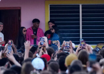 Polémica por la ‘casita’ de Bad Bunny en su gira por Madrid