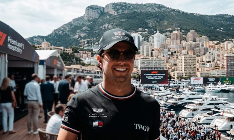 Checo Pérez despierta interés de Williams Aston Martin y Alpine para 2027