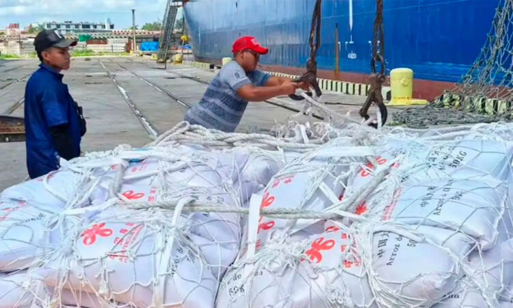 Cuba recibe 15 mil toneladas de arroz donadas por China como asistencia de emergencia