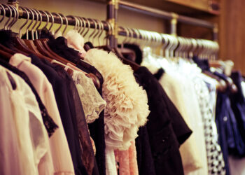 Cómo los descuentos en moda en línea están transformando el retail