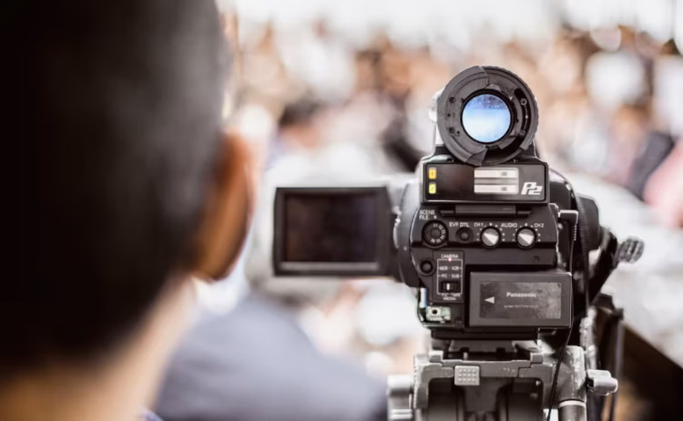 Detienen a tres periodistas en San Luis Potosí por videos de IA