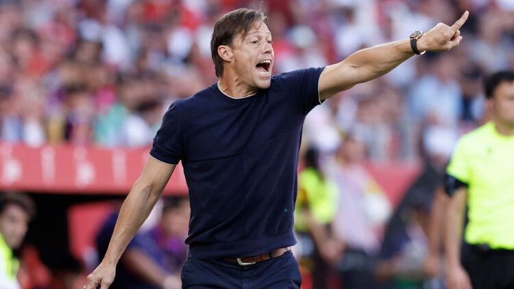 Matías Almeyda llegó a Monterrey y descartó soluciones mágicas para el presente de Rayados