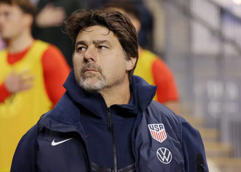Mauricio Pochettino cambia la dirección táctica con tecnología permitida por la FIFA