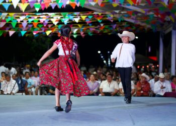 Zapatean el Huapango Huasteco 261 parejas