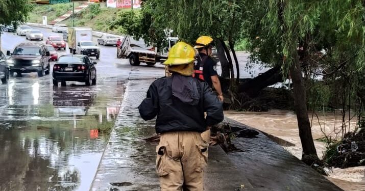 Lluvias desquician Victoria