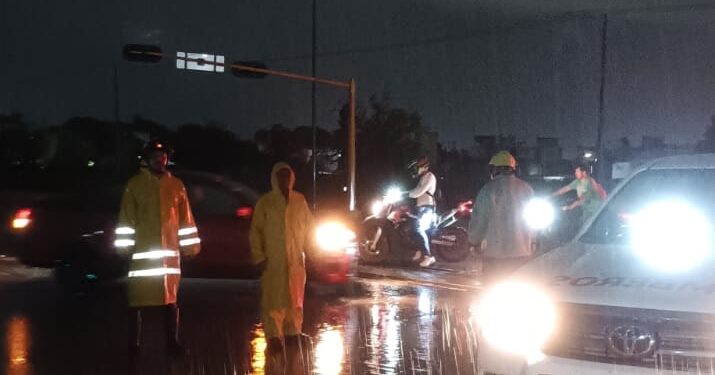 Lluvias desquician Victoria
