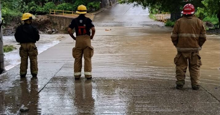 Lluvias desquician Victoria