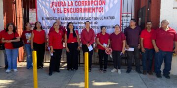 Cierran tres escuelas por protestas