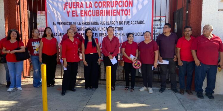 Cierran tres escuelas por protestas