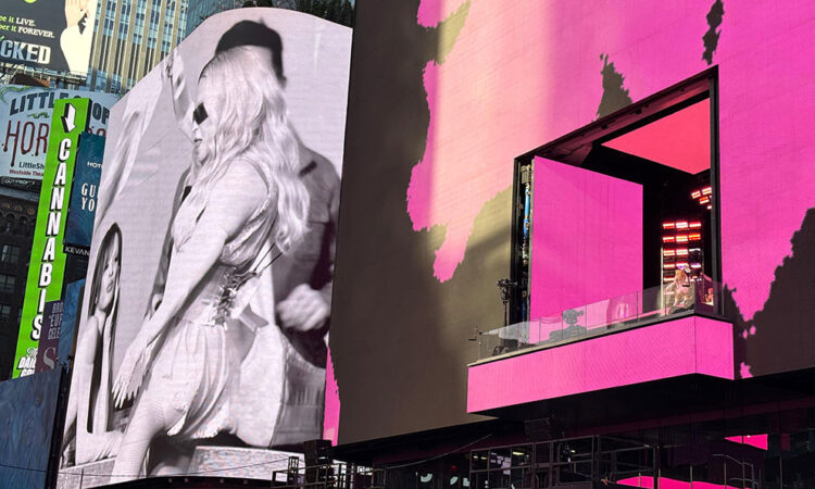 Madonna lanza ‘Confessions II’ en concierto sorpresa en Times Square
