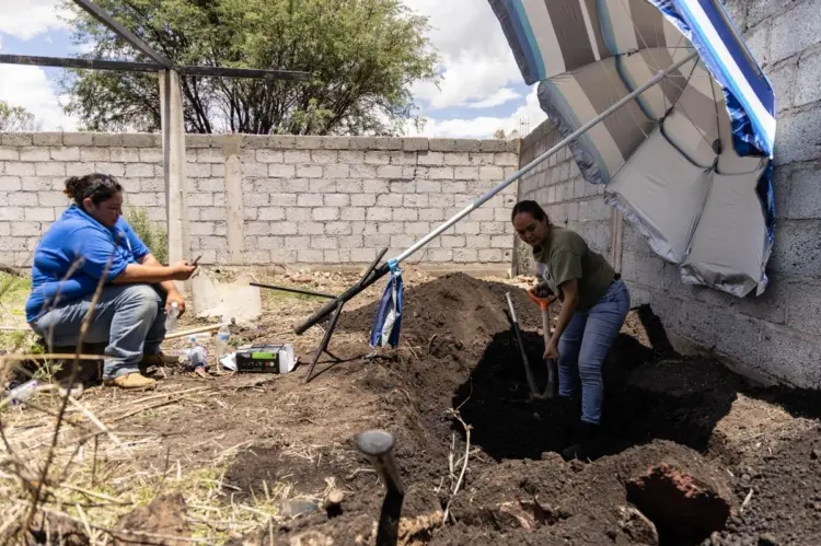 Hallan cuatro cuerpos en finca rural