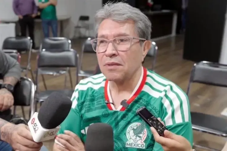 Monreal alerta caos por Ley ISSSTE
