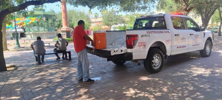 Refuerzan hidratación por intensa ola de calor
