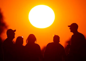 Alertas en el sur de Europa: temperaturas de 40 grados e incendios amenazan a cuatro países