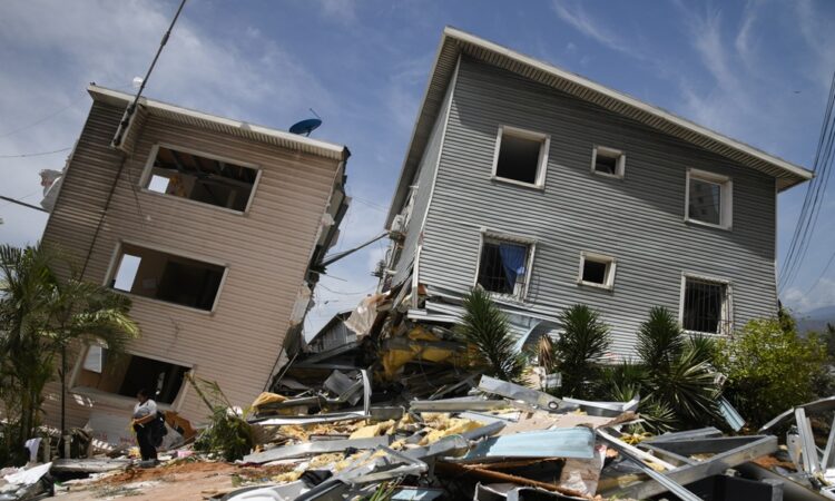 Terremoto en Venezuela deja mil muertos y hospitales colapsados