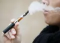 Vapeadores superan a cigarros entre jóvenes