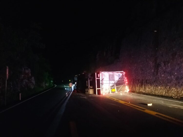 Cierran ¡oooootra vez! la carretera Rumbo Nuevo