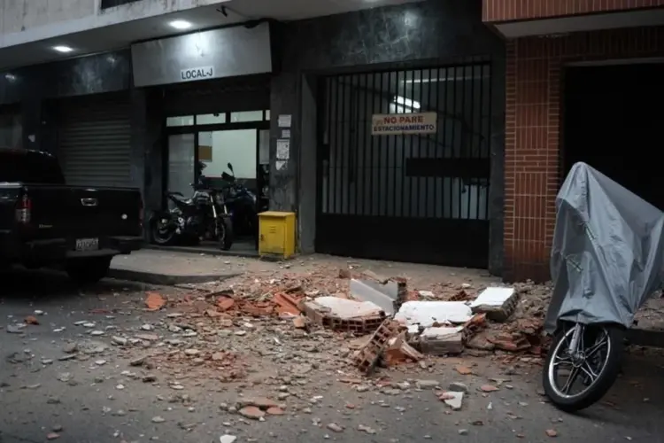 México ofrece apoyo a Venezuela tras terremotos