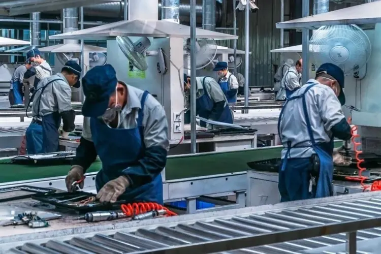 Cae productividad laboral al iniciar 2026