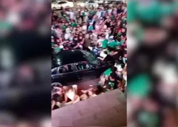 Atropellan a aficionados tras festejo por triunfo del TRI