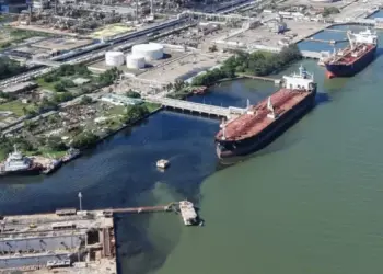Acusan a Pemex de derrame en sur de Tamaulipas