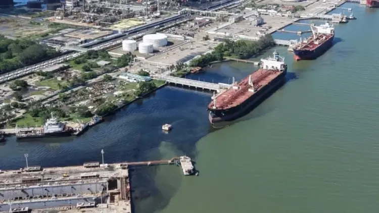 Acusan a Pemex de derrame en sur de Tamaulipas