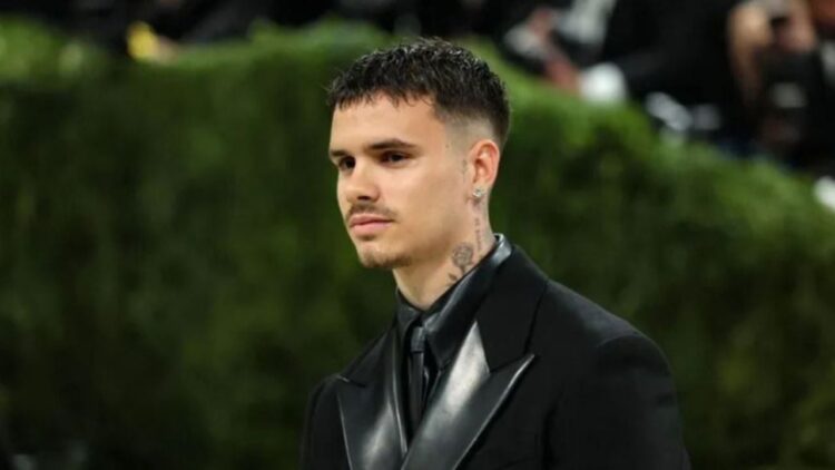 Romeo Beckham hace su debut actoral en “Forty Love”