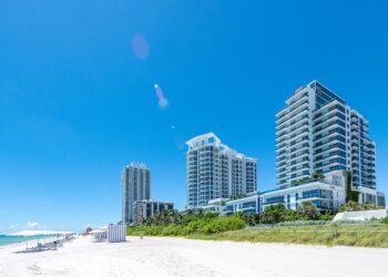 Mexicanos impulsan compra de viviendas en Florida