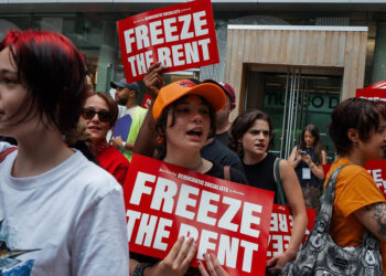 Nueva York congela alquileres de casi un millón de viviendas bajo regulación