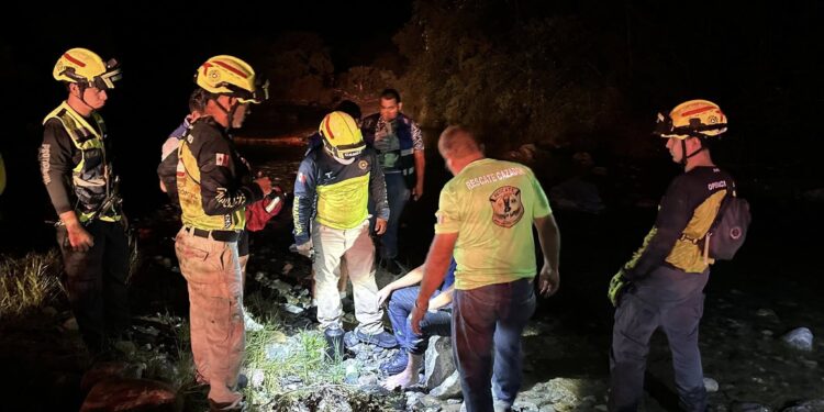 Rescatan a extraviados en el Cañón del Novillo