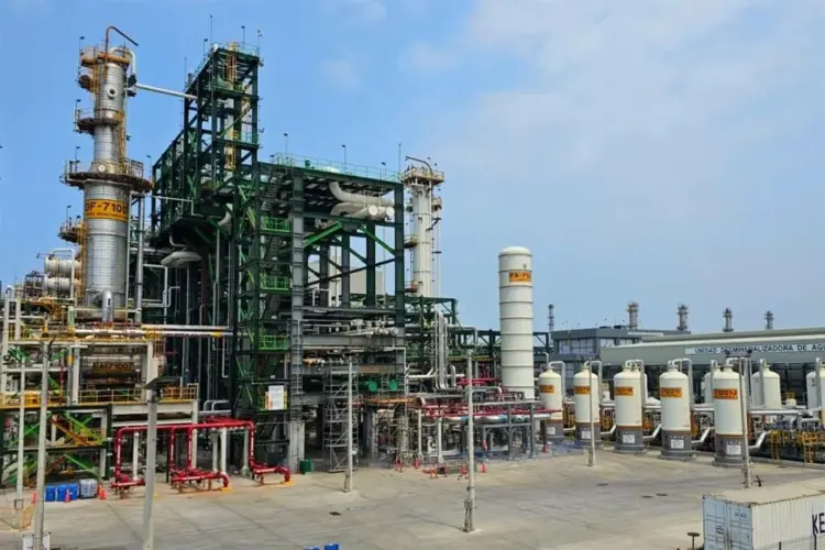 Realizan paro técnico en Dos Bocas