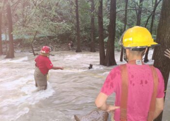 Dos rescates, uno con final trágico en los Troncones