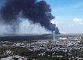 Voraz incendio en basurero de Victoria