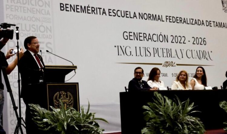 Conmemora la BENFT su 137 aniversario con nueva generación de 143 docentes