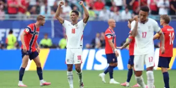 Inglaterra remonta y vence 2-1 a Noruega en tiempos extras con doblete de Bellingham