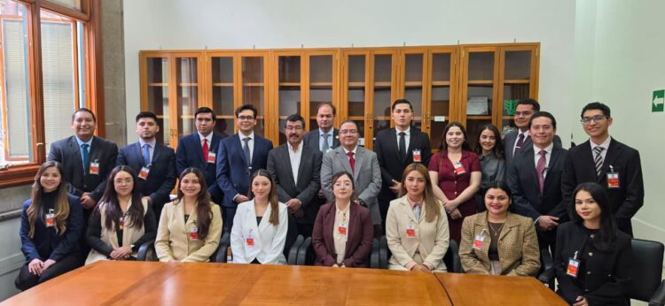 Fortalece rector perfil profesional de estudiantes de la UAT ante la SCJN