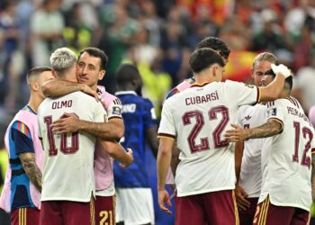 España derrota 2-0 a Francia y es primer finalista del Mundial 2026