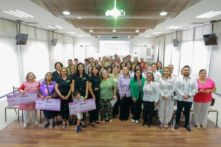 Premia DIF Tamaulipas a organizaciones ganadoras de la convocatoria Familias en Paz 2026
