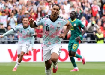 Bélgica remonta 3-2 ante Senegal en tiempos extra y avanza a los octavos 