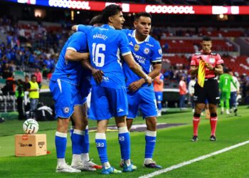 La Máquina vence 2-1 al Puebla con otra remontada