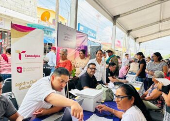 Entrega Registro Civil más de mil actas de nacimiento en jornadas municipales